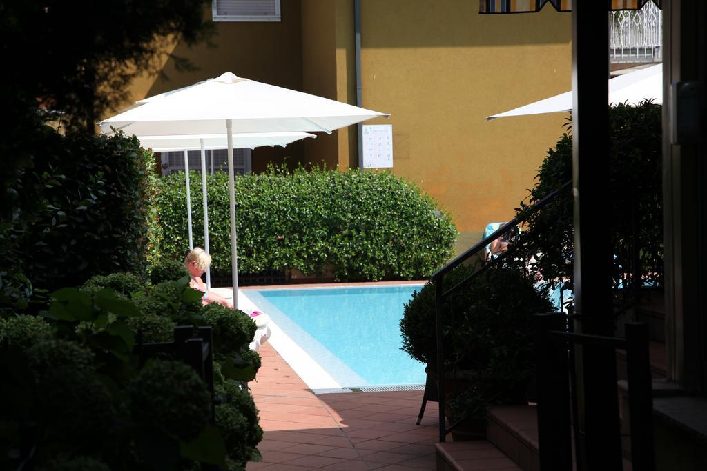 Albergo Ristorante Papa Peschiera del Garda Eksteriør bilde