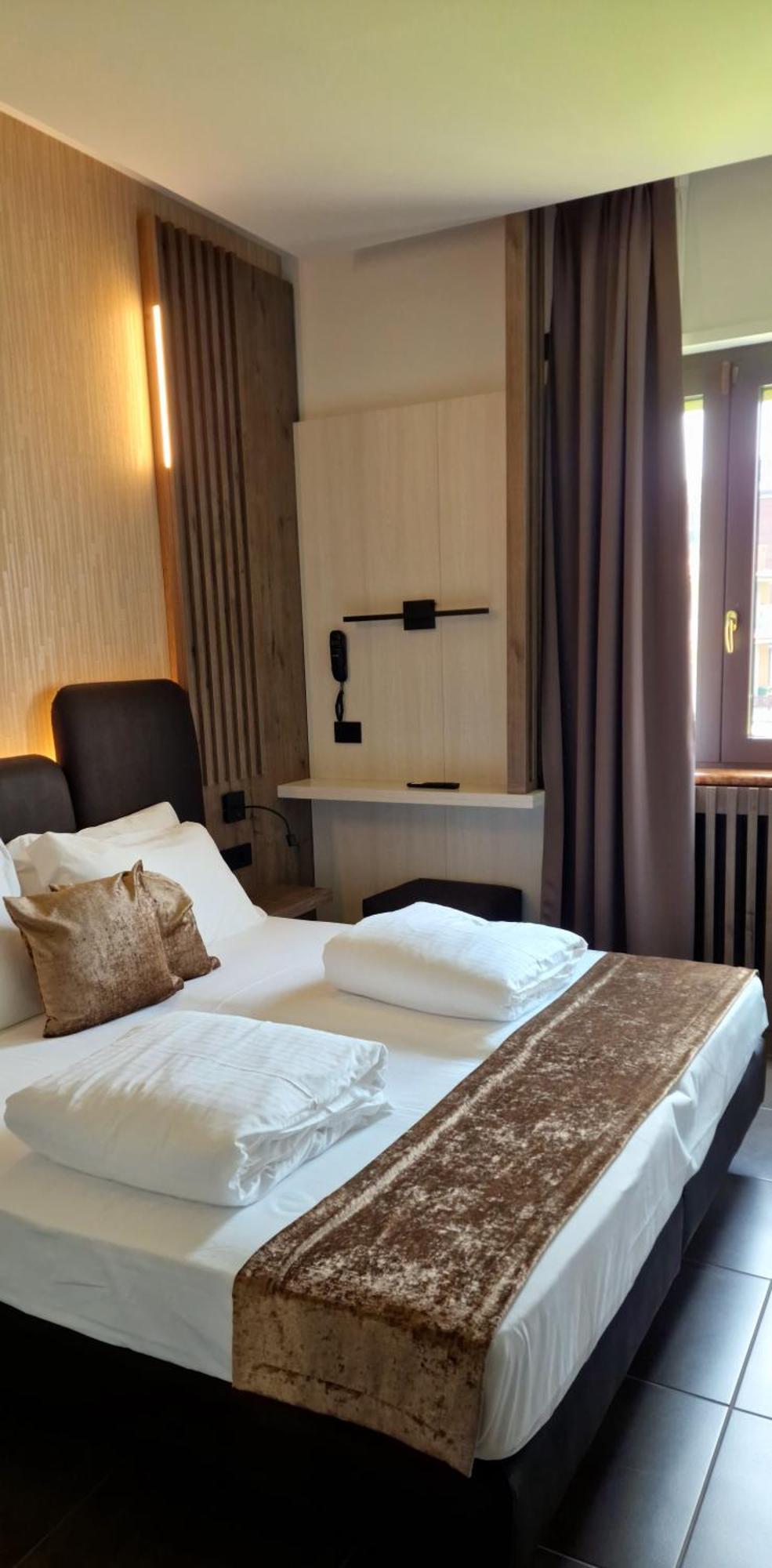 Albergo Ristorante Papa Peschiera del Garda Eksteriør bilde