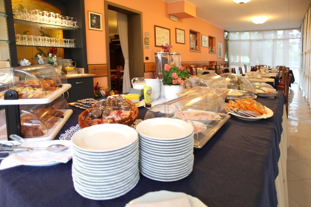 Albergo Ristorante Papa Peschiera del Garda Eksteriør bilde