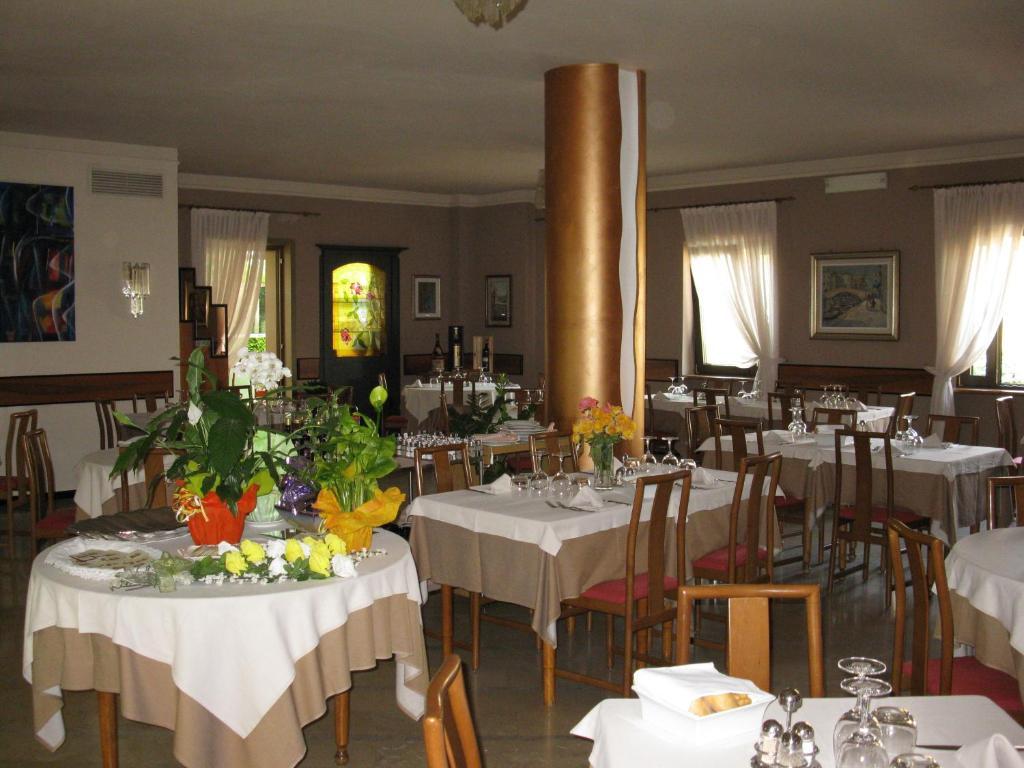 Albergo Ristorante Papa Peschiera del Garda Eksteriør bilde