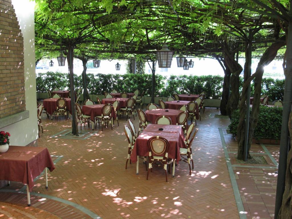 Albergo Ristorante Papa Peschiera del Garda Eksteriør bilde